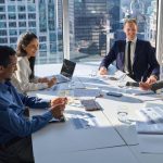 Equity para fundadores y primeros inversores: cómo estructurarlo legalmente